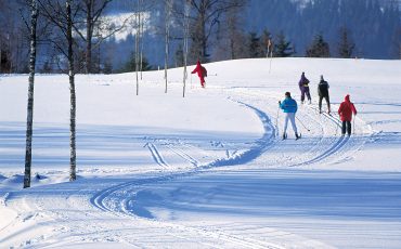 Skidåkare på golfbanan vid Lassalyckan.